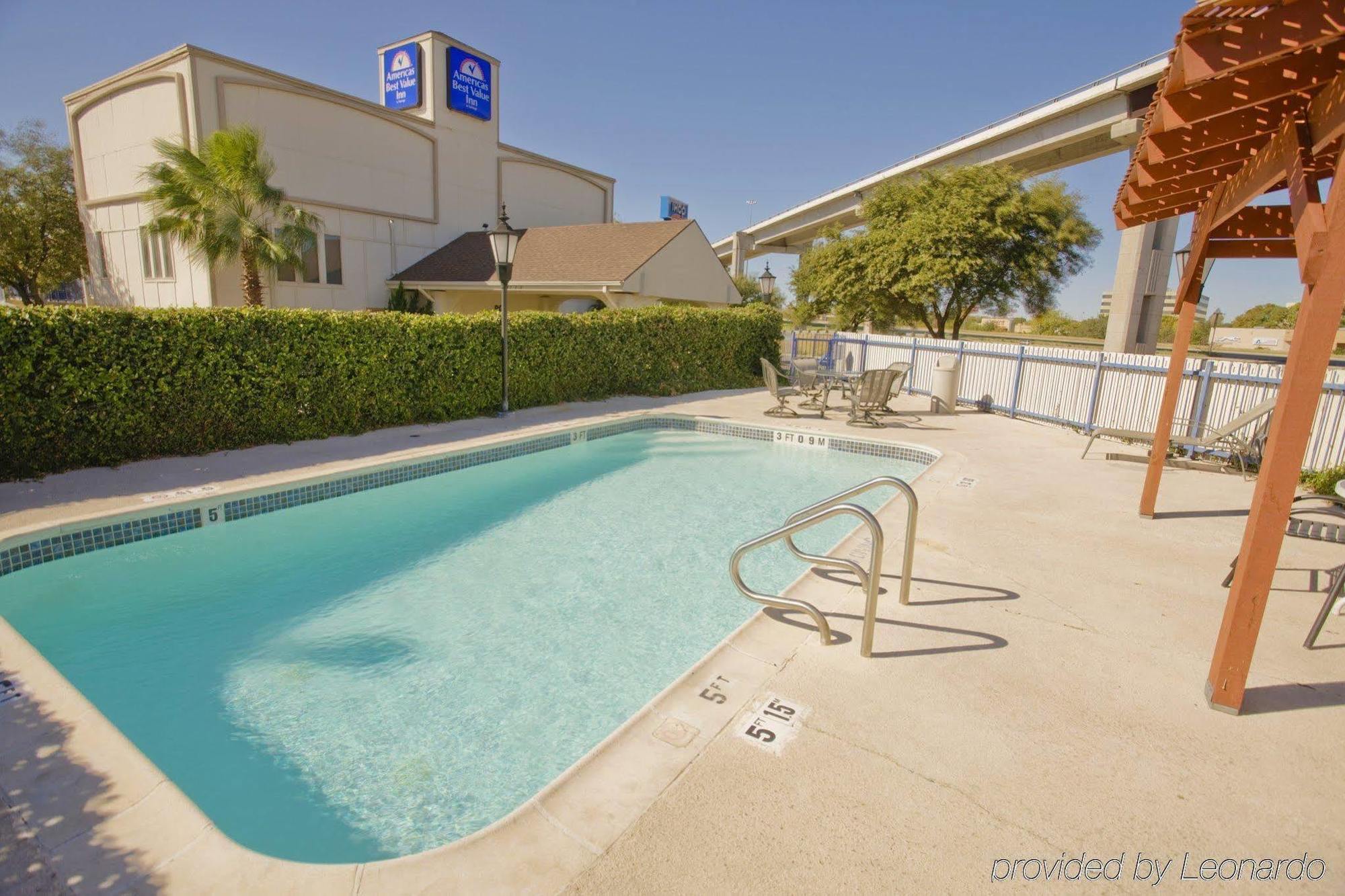 Americas Best Value Motel Austin